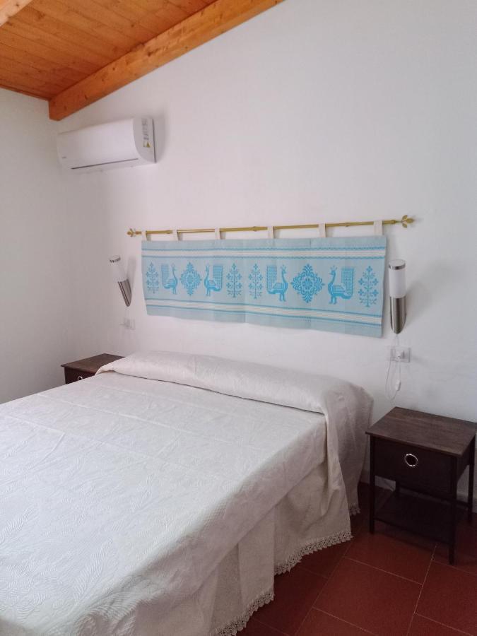 Casa Vacanza Ligustro Appartamento Il Toro SantʼAntìoco Exteriör bild