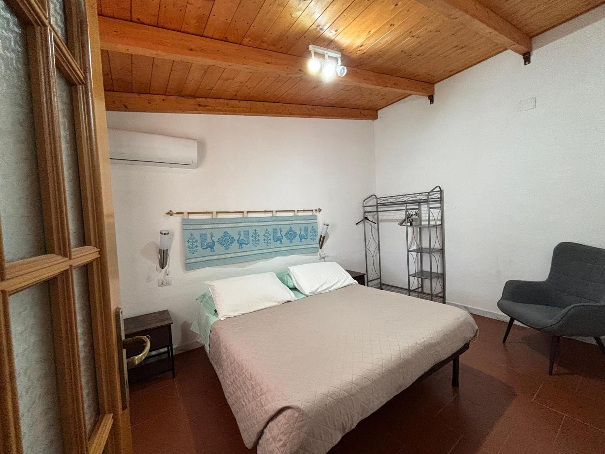 Casa Vacanza Ligustro Appartamento Il Toro SantʼAntìoco Exteriör bild